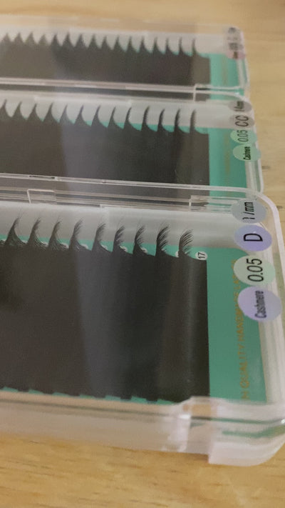Cashmere PRO Extra Matte Deep Black Lashes 0.05mm【16-lines No-logo】【Best Quality Ever】