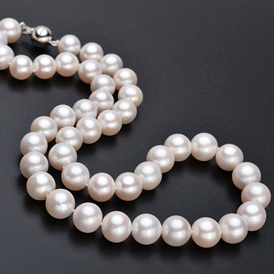 AAAA Quality Magnic Clasp 10-11mm Cultured Pearl Necklace with 18K Gold Plated 925 Sterling Silver