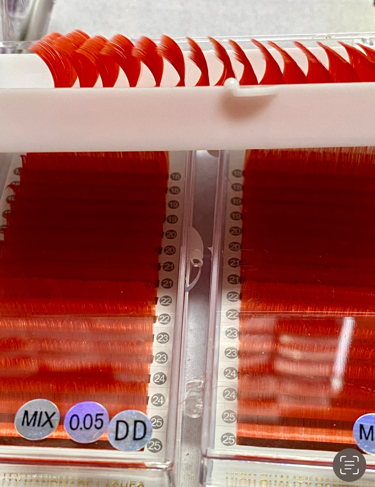 0.05mm Vivid Red Color Lash extension Tray